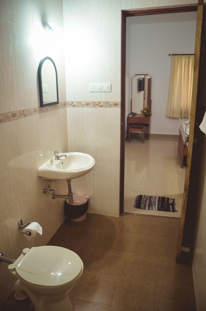 Super Hotel O The Goan Courtyard Colva Exterior photo